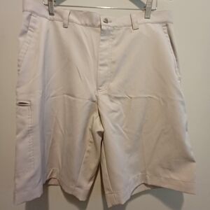 Callaway Shorts Mens 36 Pockets Button Lightweight Outdoors Chino Beige‎